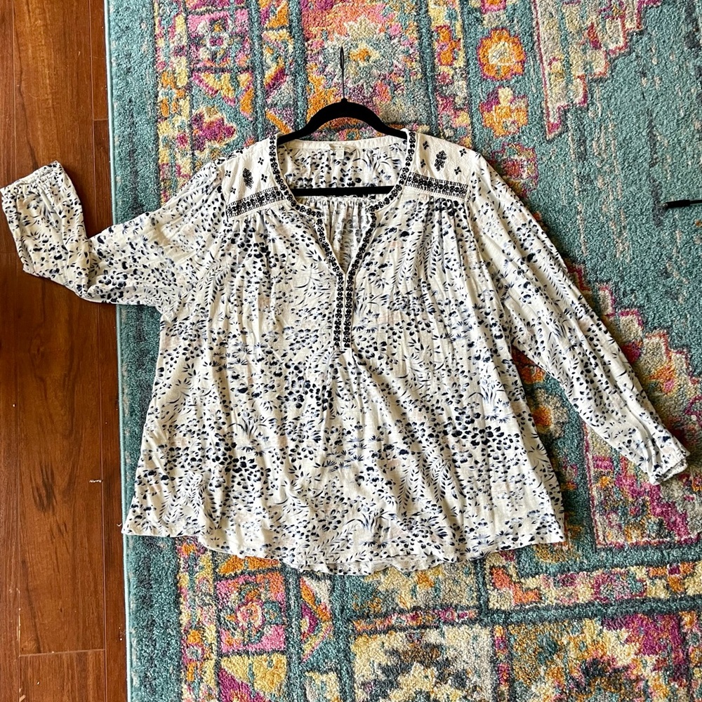 Lucky Brand Long Sleeve Blue & Pale Pink Detail 3x